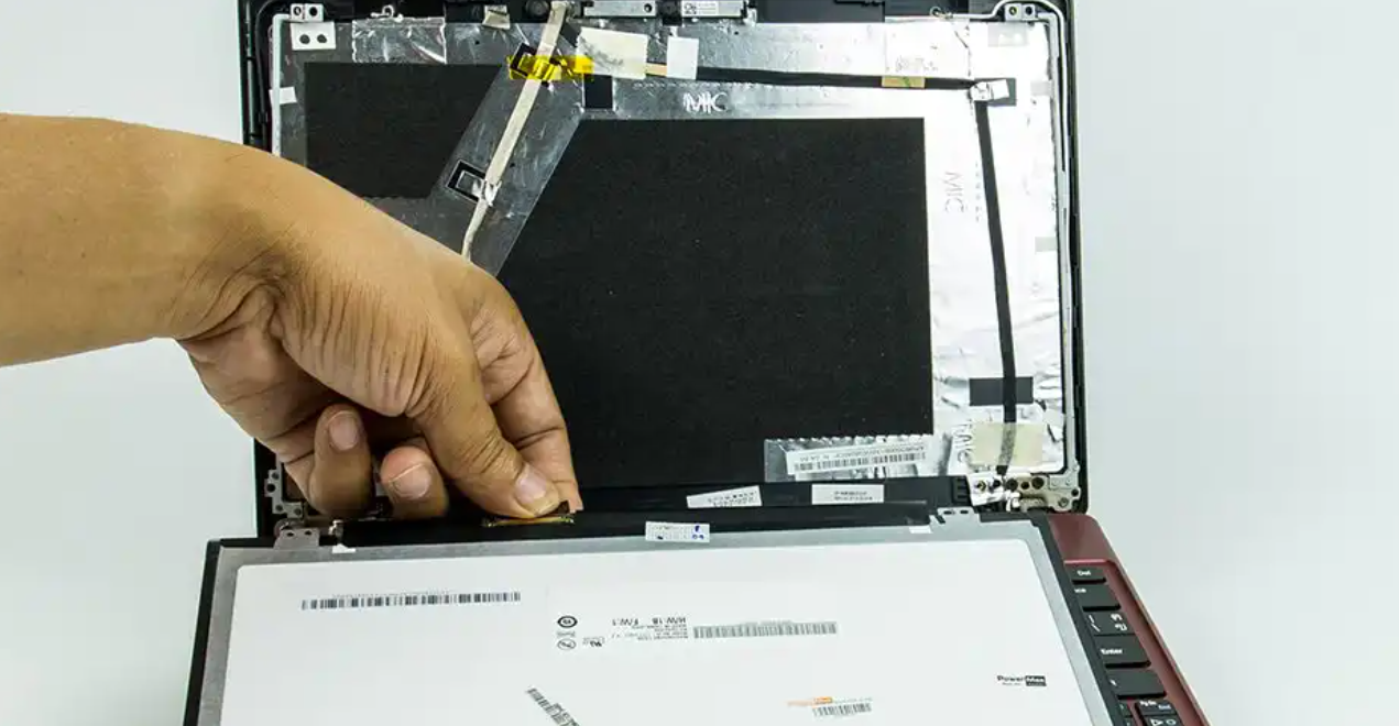 Replacement of laptop screen